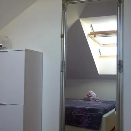 Apartament Fragola *